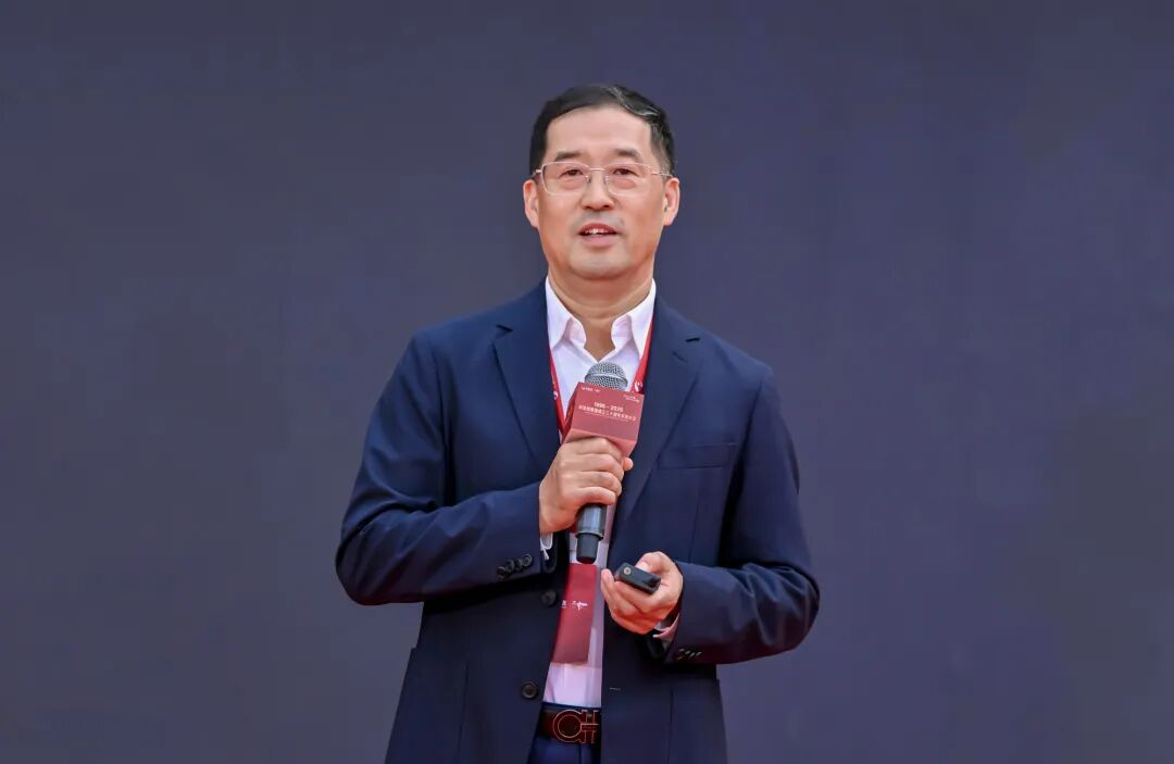 上海證券報專訪 | 米蘭李軍：以“屏”為基三十年 AI與文旅打開增長新空間